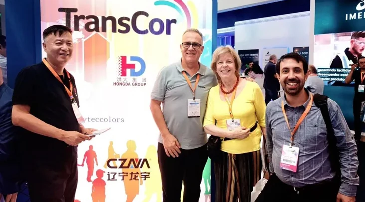 袁俊杰与Transcor团队在2023年圣保罗Abrafati展会