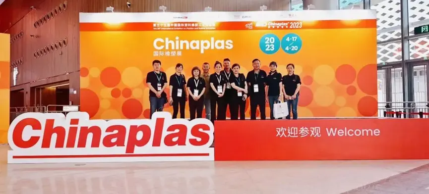Chinaplas 2023 abre no Shenzhen World Exhibition and Convention Center