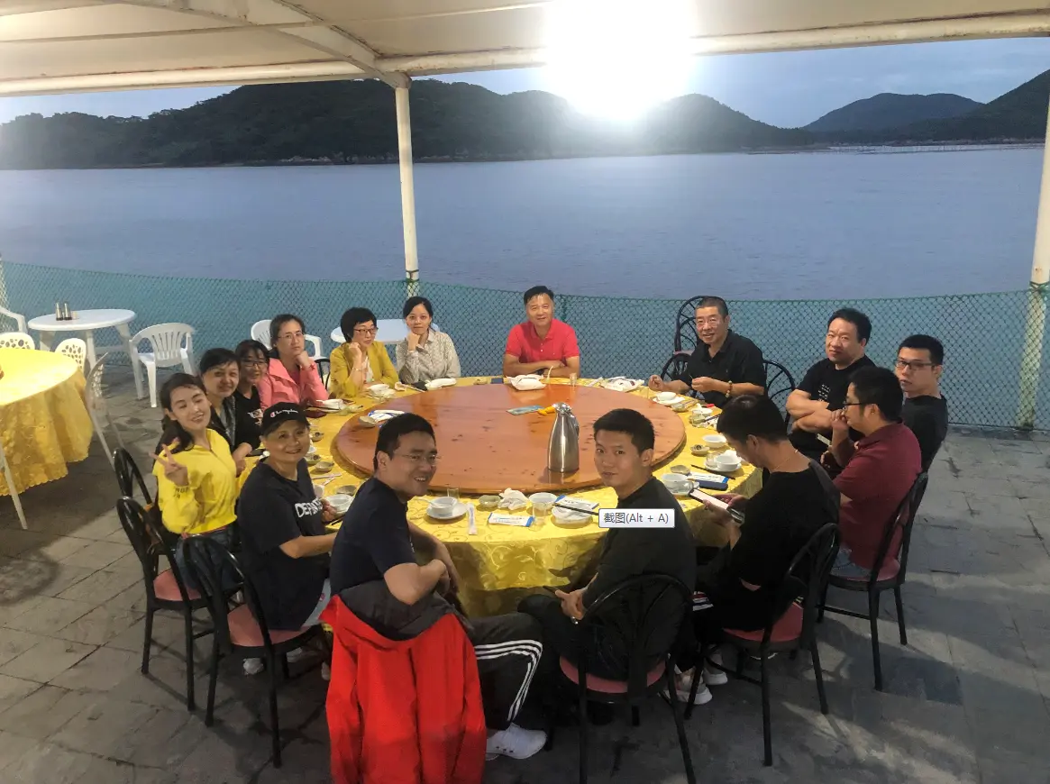 Company Organizes Employee Wellness Retreat