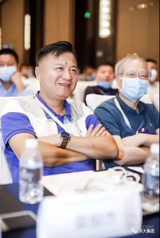 Chairman Yuan Junjie Attends the 2020 China Coatings Summit and Waterproofing Industry Summit