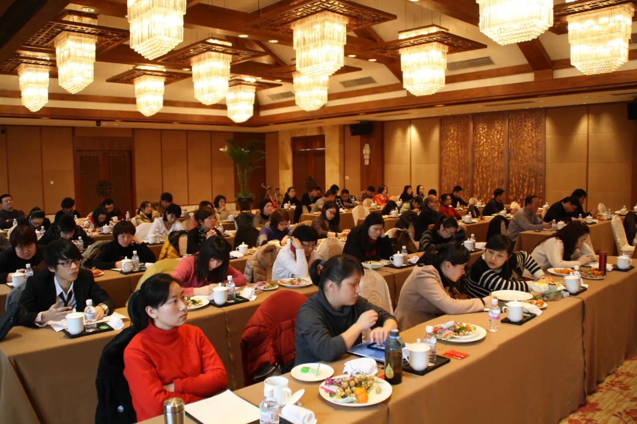 2012 Hongda Annual Summary and Awarding Meeting Was Held