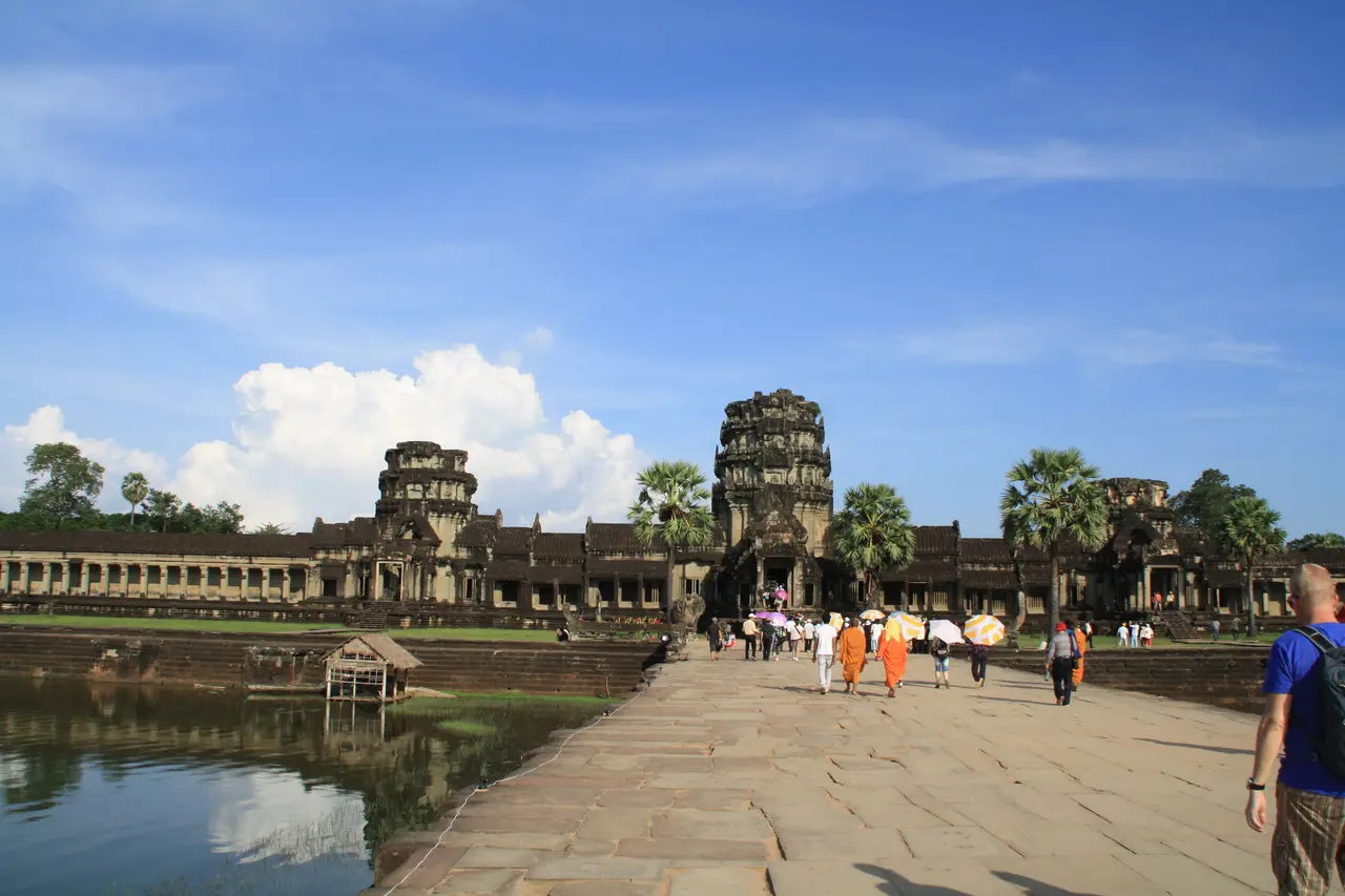 Kunjungan Hongda ke Kamboja, 2012