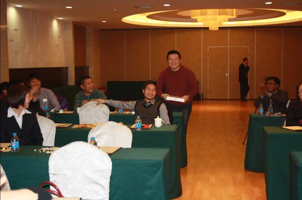 Hongda Group Holds 2011 Year-End Review and Awards Meeting in Kunshan