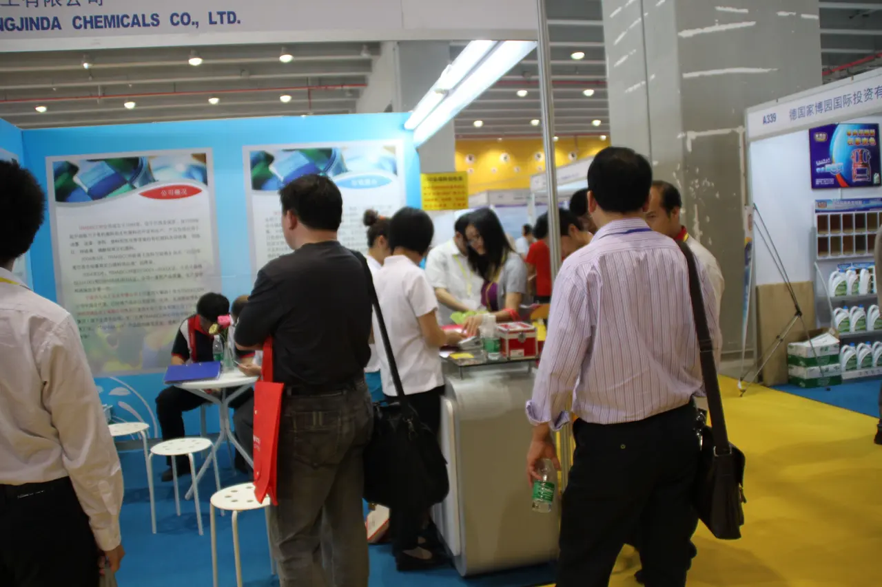 Pameran cat Guangdong